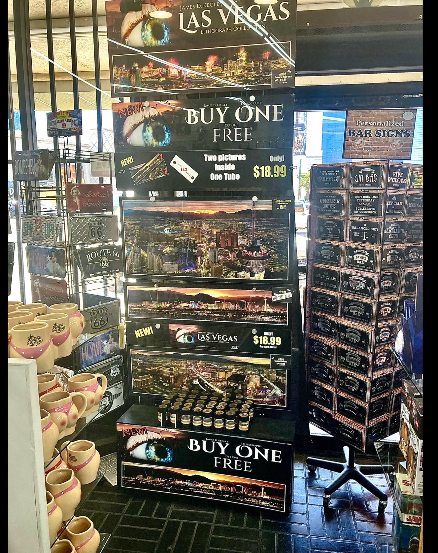 Las Vegas souvenir-shop display